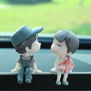 NEW! CUTE COUPLE MINI FIGURINES FOR EDGE